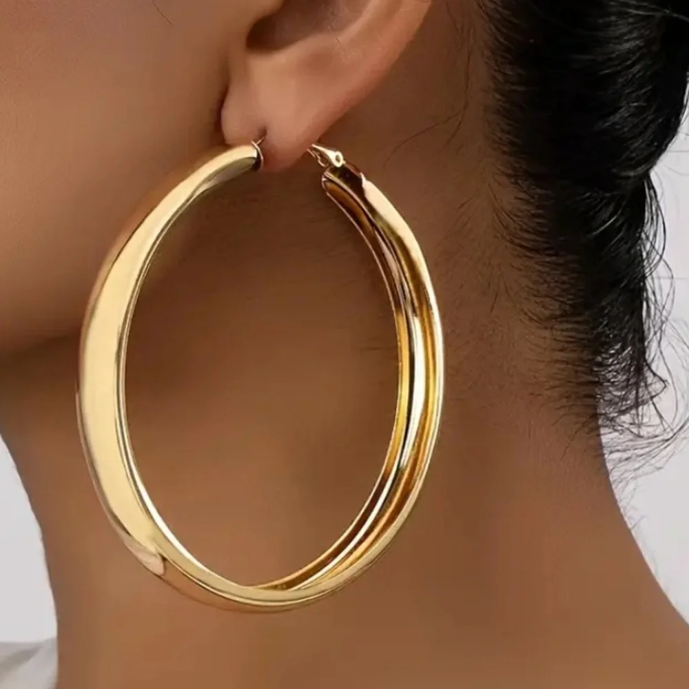 Chunky 18k Gold Hoop Earrings 5”